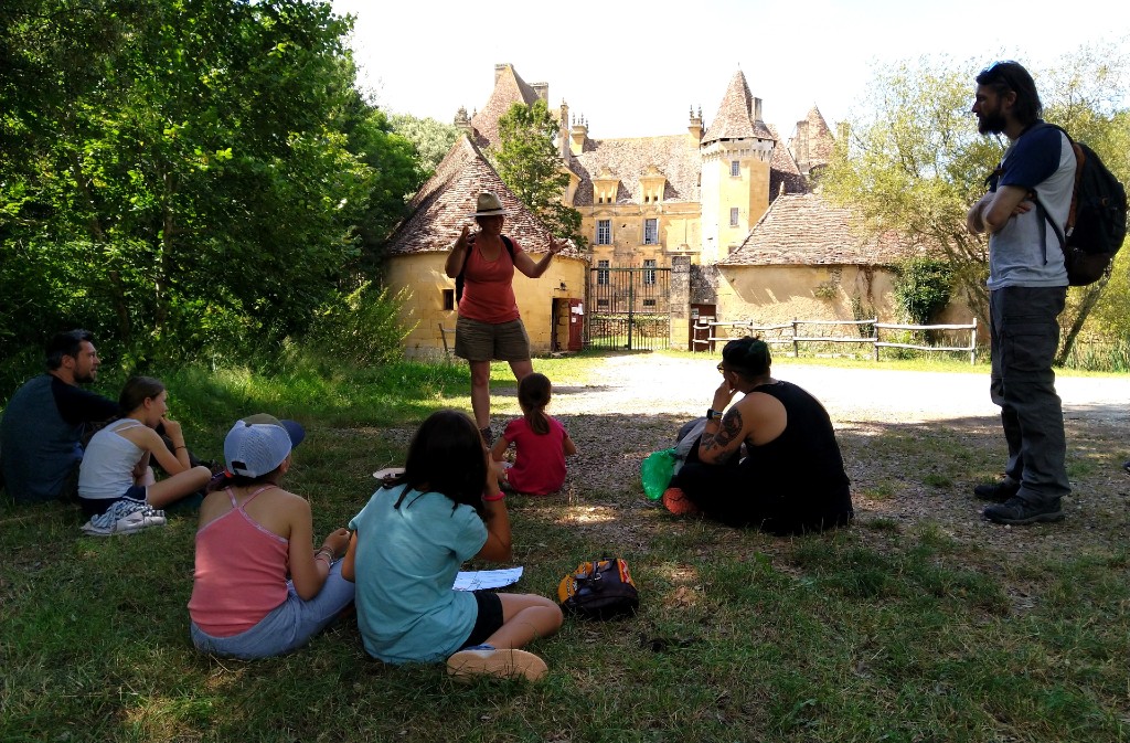 Balades Cultures & Nature : Mystères autour du Château de Lanquais